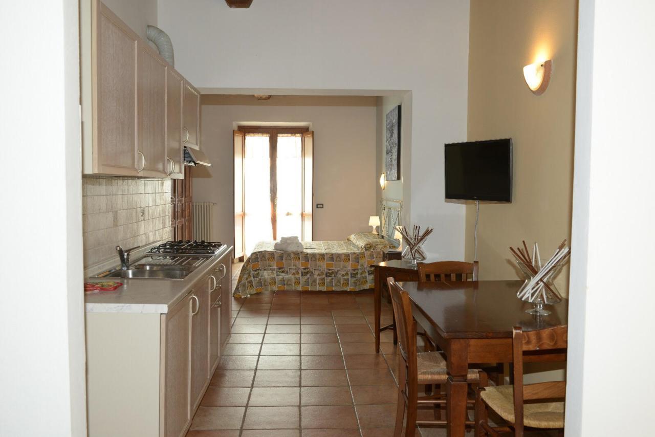 Residence Il Granaio Riparbella Eksteriør billede