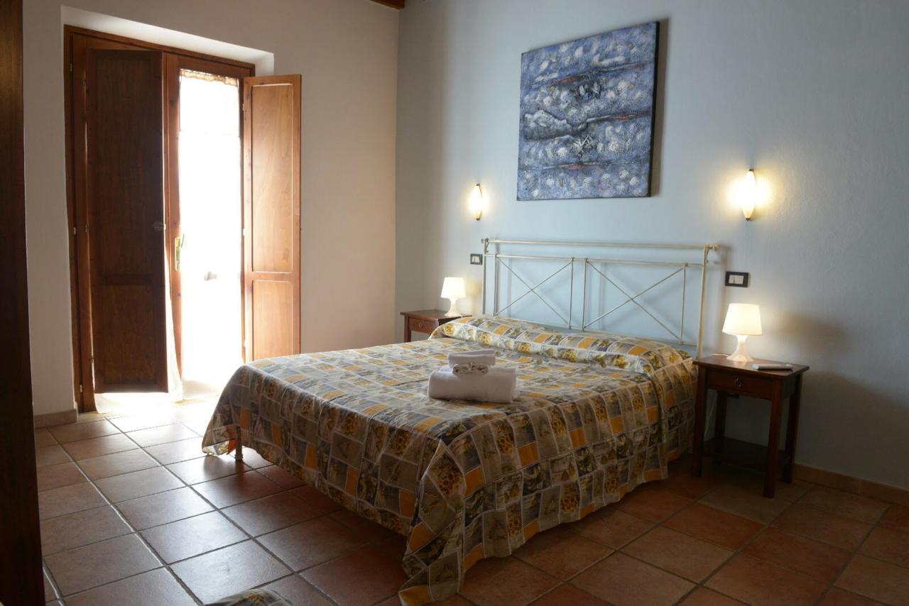 Residence Il Granaio Riparbella Eksteriør billede