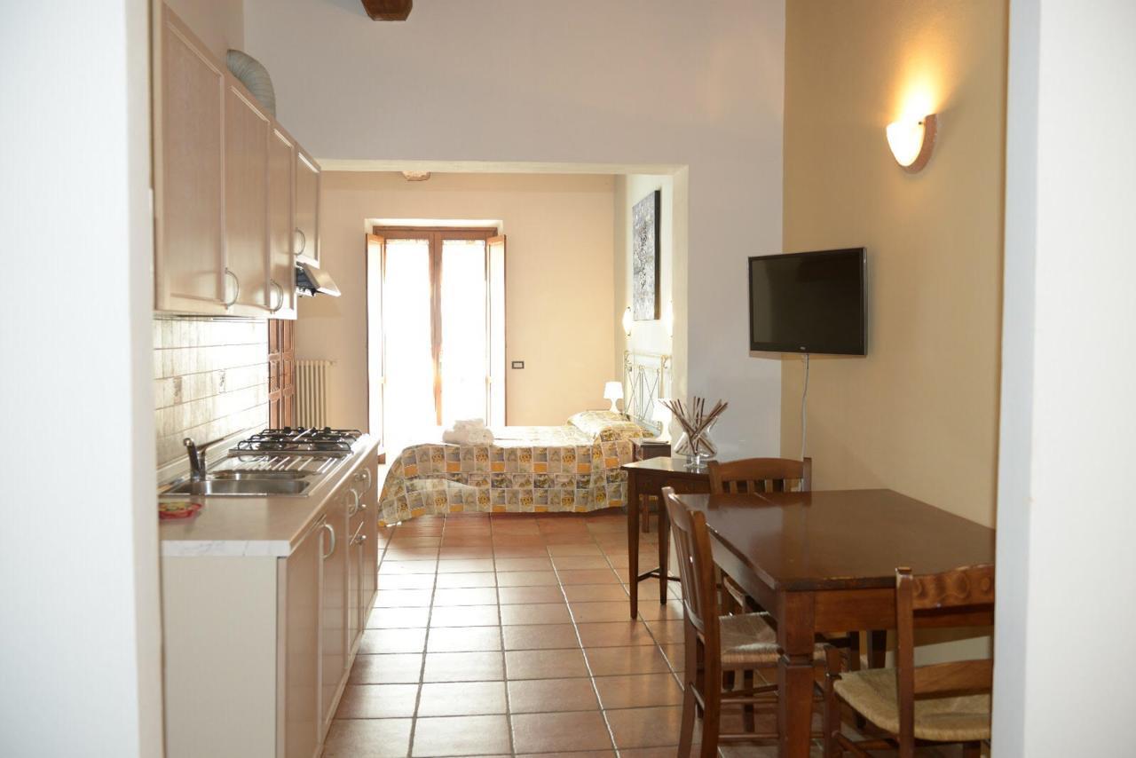 Residence Il Granaio Riparbella Eksteriør billede